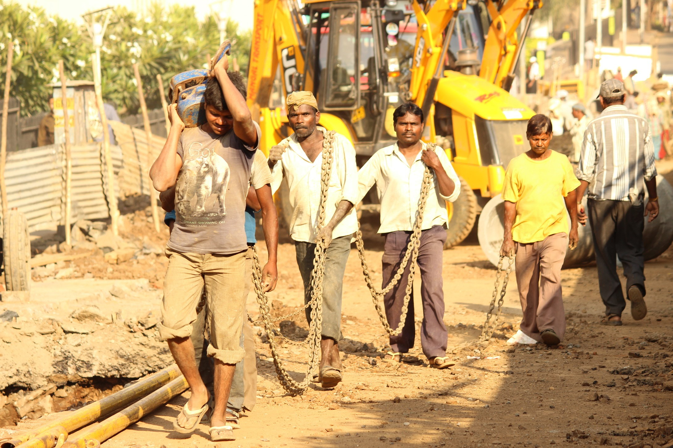 road-labourers-in-mumbai-from-telangana